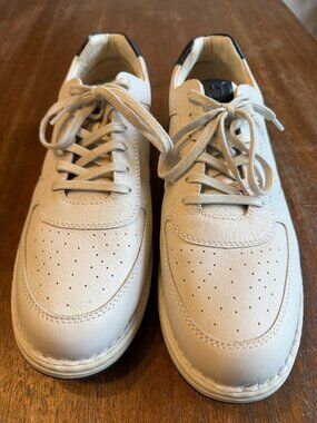 Size 14 Mens Born Shoes